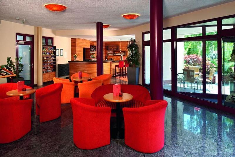 Parkhotel Neustadt Нойщад-ин-Заксен Екстериор снимка