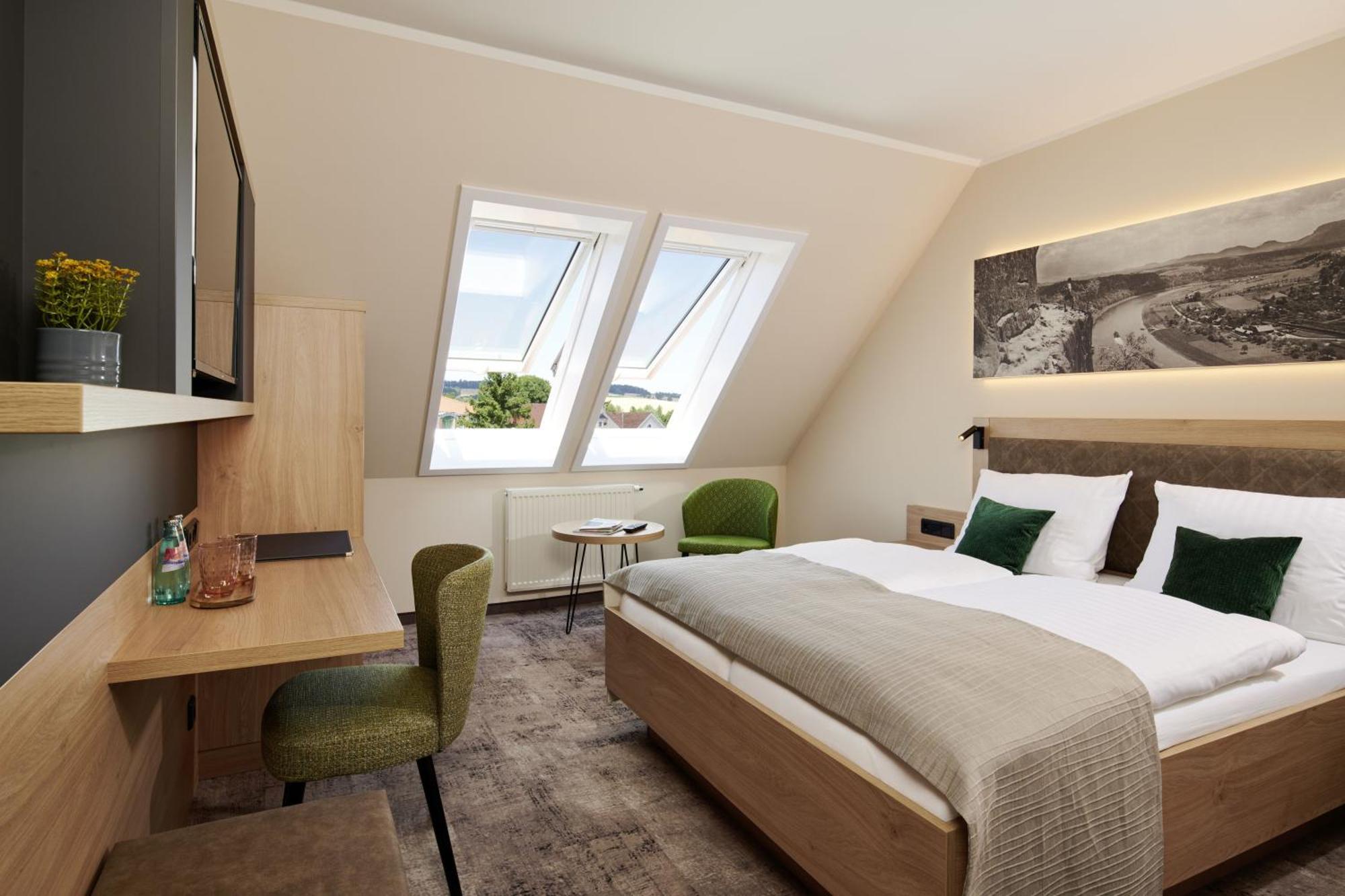 Parkhotel Neustadt Нойщад-ин-Заксен Екстериор снимка
